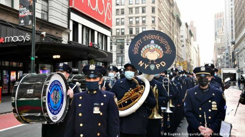 Con las medidas sanitarias pertinentes, las calles de Nueva York mostrarán nuevamente los icónicos globos gigantes