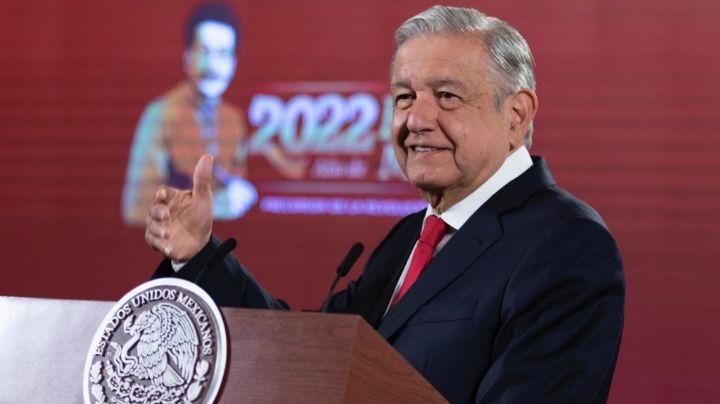 AMLO, con ronquera durante conferencia mañanera; se hará la prueba de COVID-19