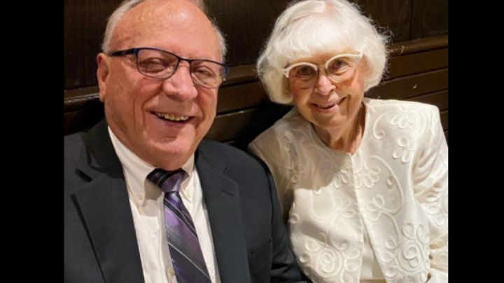 ¡Que viva el amor! Abuelita se casa con el mejor amigo de su esposo; fue su último deseo