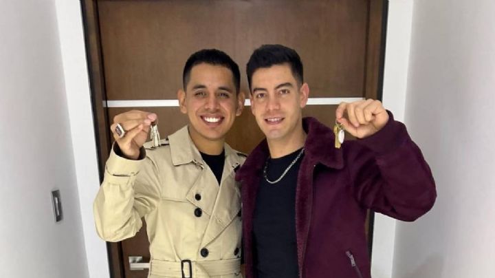 VIDEO: ¡Jhonny Caz de Grupo Firme y su prometido ya tienen casa!