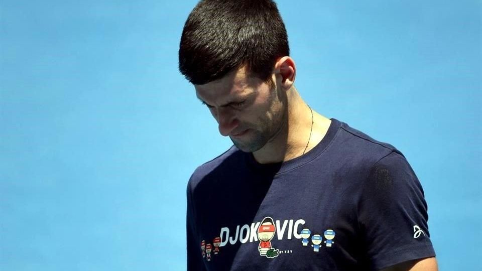 Debido a las nuevas medidas de salud en Francia, el tenista podría perder su participación en Roland Garros