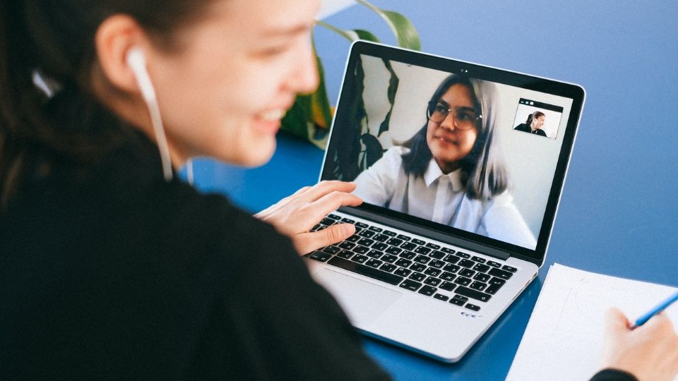 Consideran importante que las mujeres sepan sobre
ciberseguridad