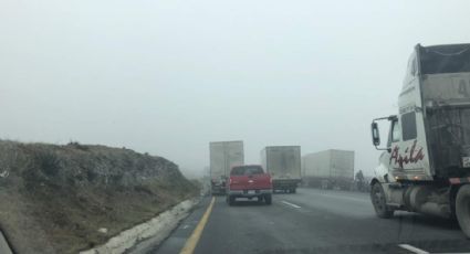 ¡Cuidado! Tráfico lento en autopista de Saltillo-Monterrey por neblina