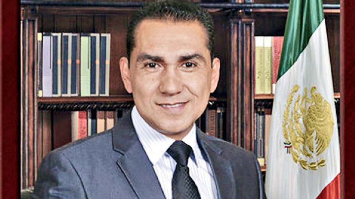 Reportan grave a José Luis Abarca, ex alcalde de Iguala; buscan trasladarlo a hospital