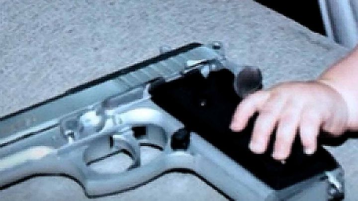 TEXAS: Niño de un año dispara a su madre y su hermanito de 3 meses en un Walmart