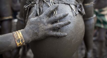 Tribu Bodi premia a obesos en África: ganan a la mujer más bella