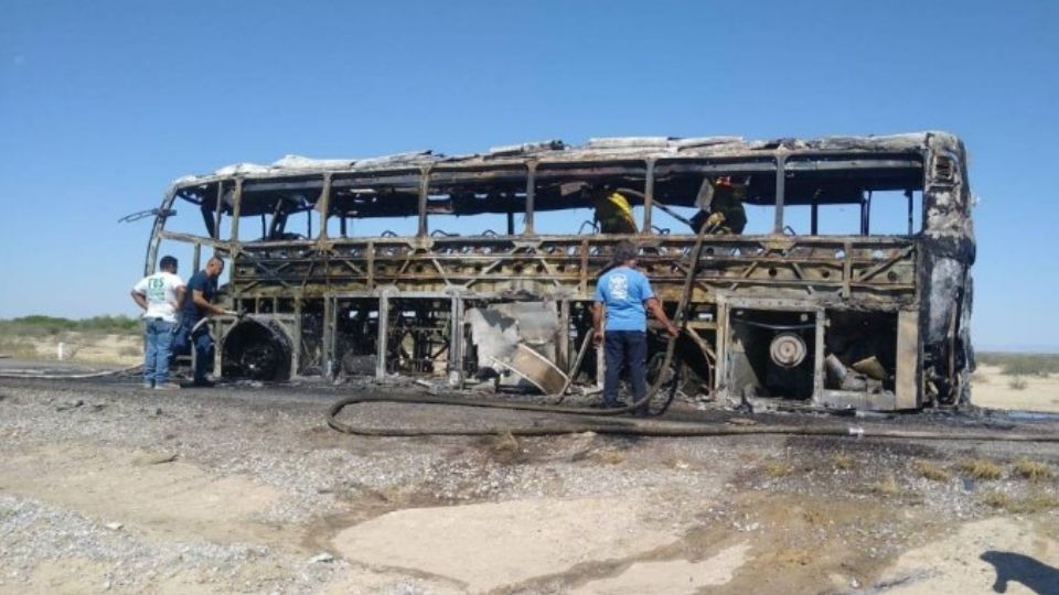 El incendio se produjo en la autopista Saltillo-Torreón