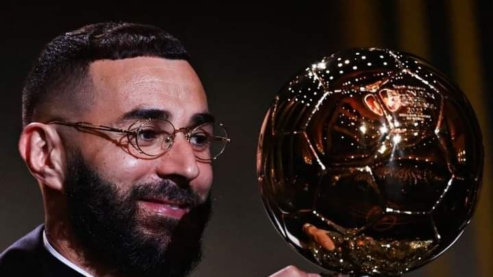 Benzema gana el Balón de Oro por primera vez