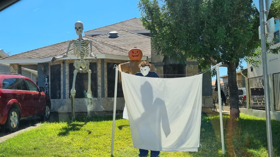 Las casas de Laredo, Texas, ya lucen decoradas para la tan esperada noche de Halloween.