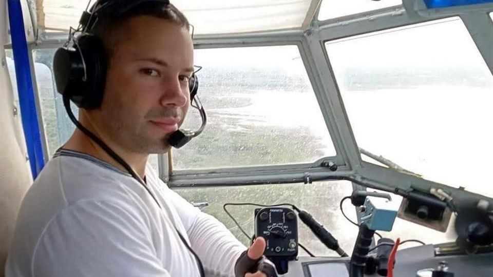 Rubén Martínez es el piloto que desertó de Cuba en una avioneta de su trabajo