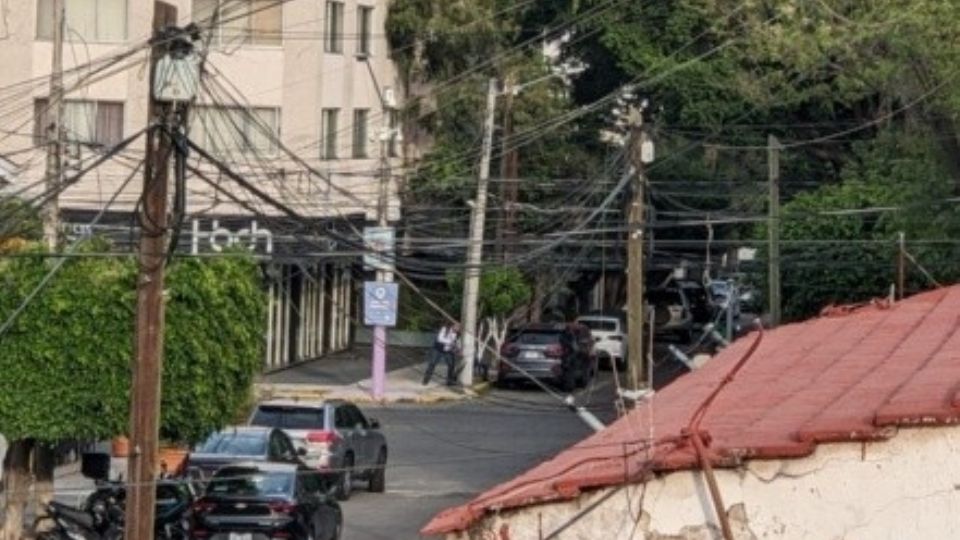 En el restaurante que se ubica en el cruce de Terranova y Florencia se registró la balacera