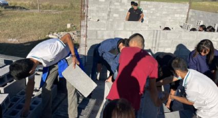 Estudiantes construyen su propia escuela en Río Bravo, Tamaulipas