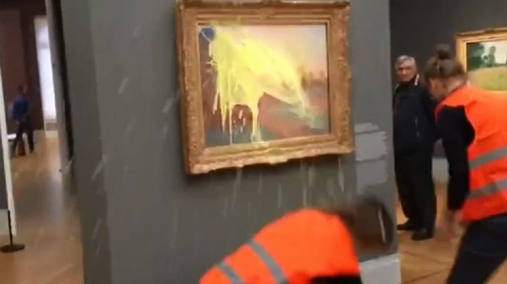 Activistas lanzan puré de papa a histórica pintura de Monet | VIDEO