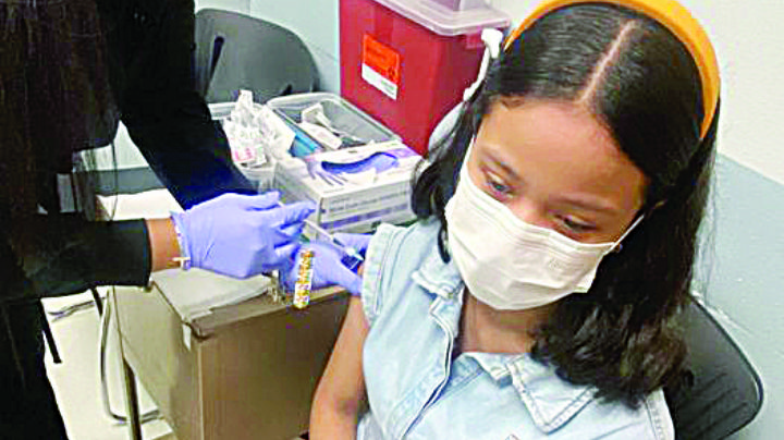 Aplican vacunas para proteger a la población; no tienen costo