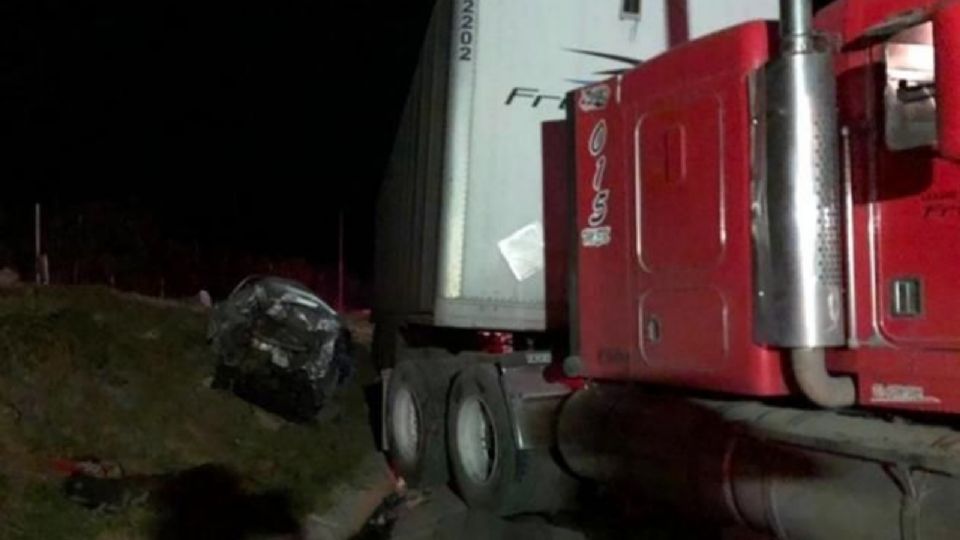 Choque deja mujer muerta en la carretera a Laredo en Ciénega de Flores