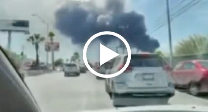 Neolaredense choca por transmitir en vivo el incendio de cartonera | VIDEO