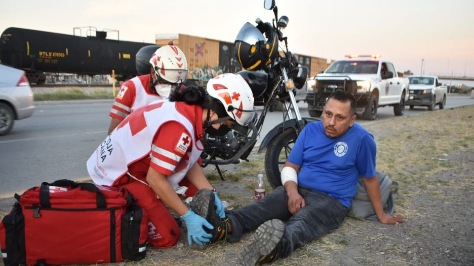 El motociclista sufrió algunas lesiones, pero no de gravedad