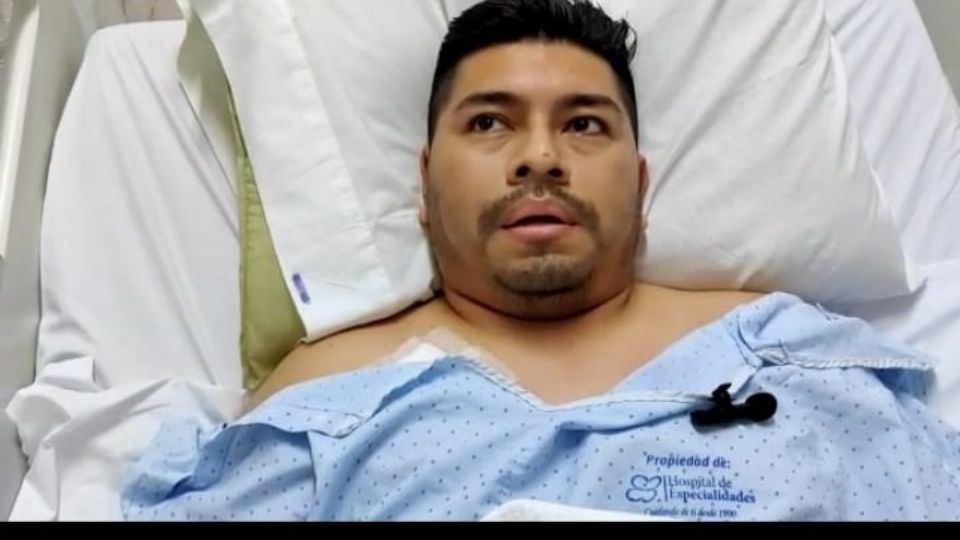 David Escobar López está hospitalizado.