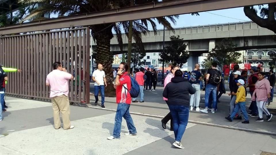 Los revendedores aparecieron en las cercanías del autódromo