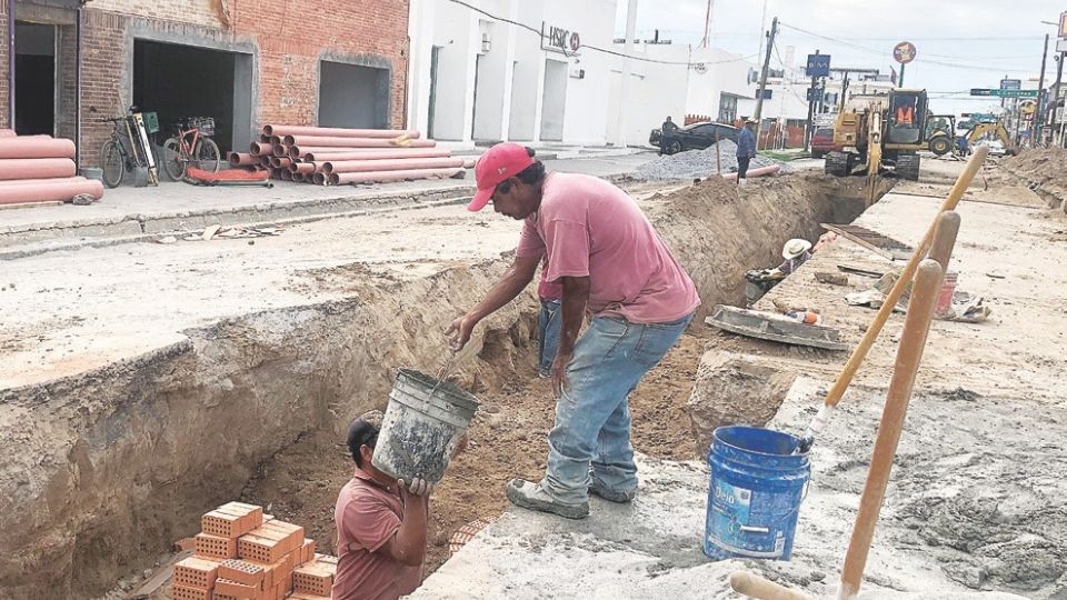 Las jornadas de labores son de 12 horas diarias, con lo que los trabajos avanzan a una velocidad de mayor de lo normal.