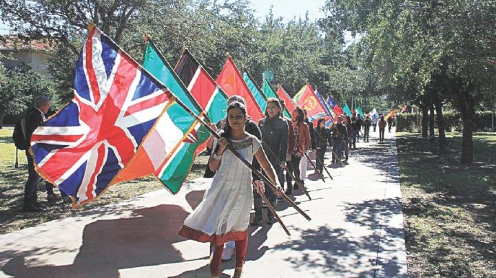 Celebra TAMIU su identidad en la Semana de la Educación Internacional