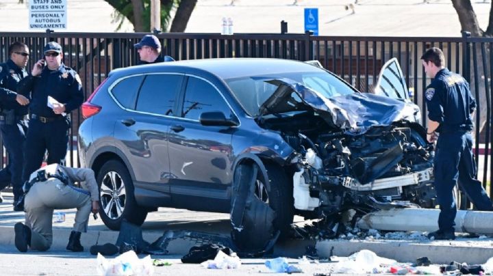 Conductor atropella a 22 policías en Los Ángeles, California