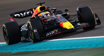 Checo Pérez pierde la batalla contra Charles Leclerc en el Gran Premio de Abu Dhabi