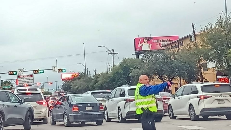 Hasta dos hora y media para cruzar