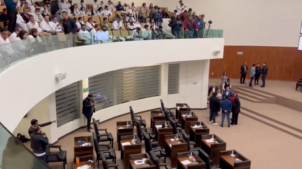 El Diputado del Pan Sufre infarto en plena sesión del congreso de Tamaulipas.