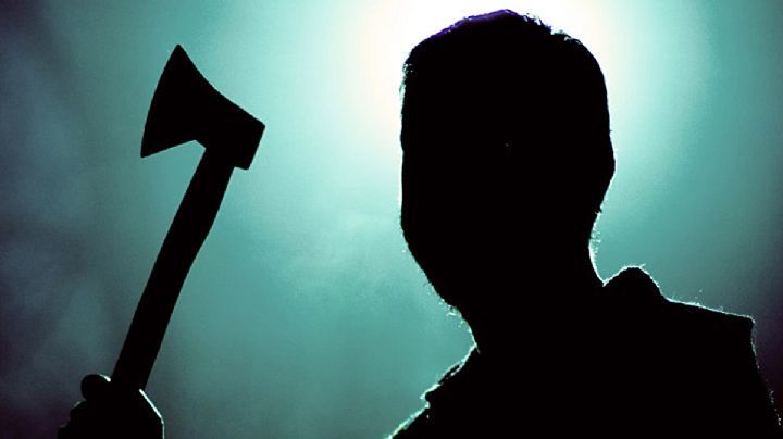 Texano intenta matar con un hacha a su propia madre, pero muere abatido por los policías