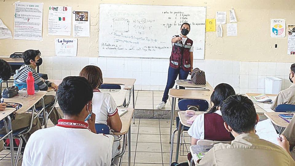 Desarrollo de la Juventud Imjuve lleva pláticas a estudiantes.