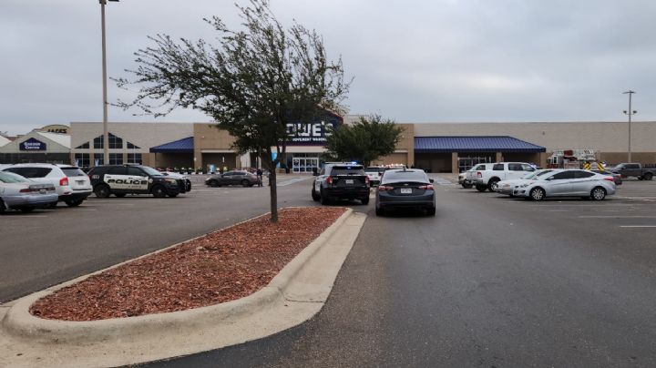 Evacuan Lowe's de Laredo, Texas por amenaza de bomba | VIDEO