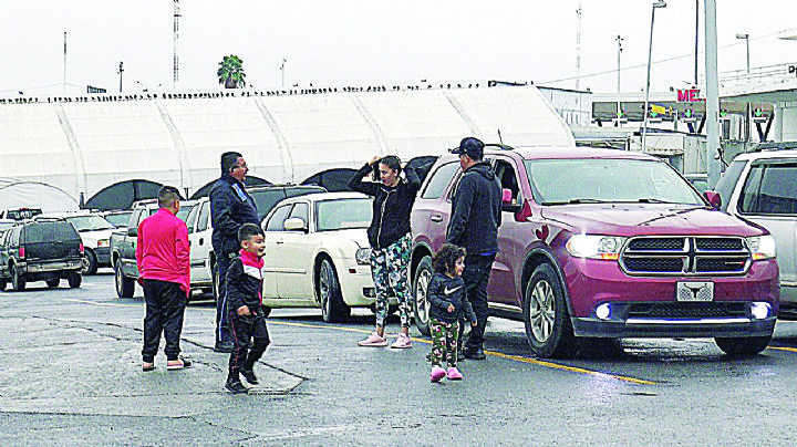 Comienzan a llegar contingentes de paisanos a Nuevo Laredo