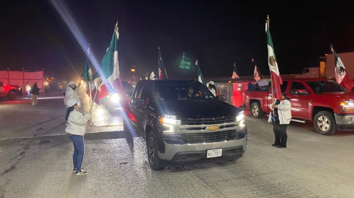 Llega primera caravana de paisanos a Nuevo Laredo | FOTOS