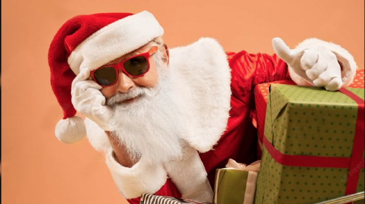 Llega Santa Claus Azul a bordo de vehículo artillado a Laredo, Texas | VIDEO