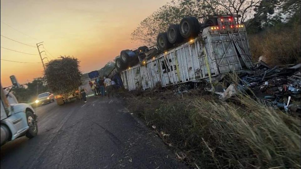 Otro lamentable accidente en el que muere el conductor.