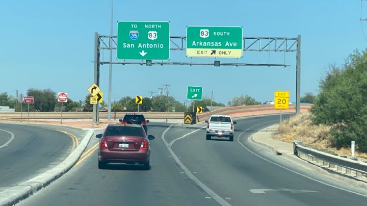 Autoridades colocan solución salina en las vialidades por el frío