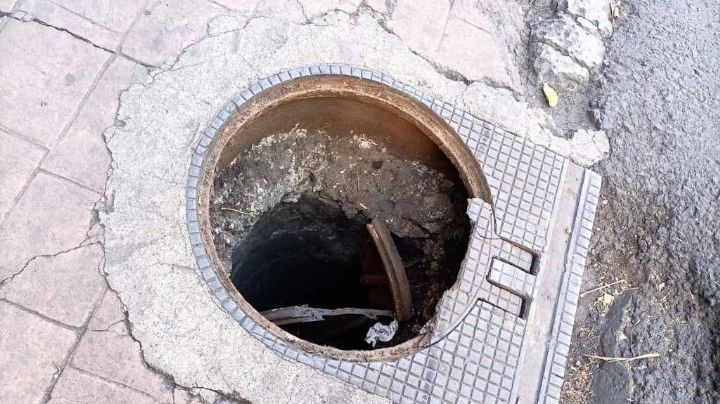 Niña de cinco años cae en coladera abierta; sobrevive de milagro