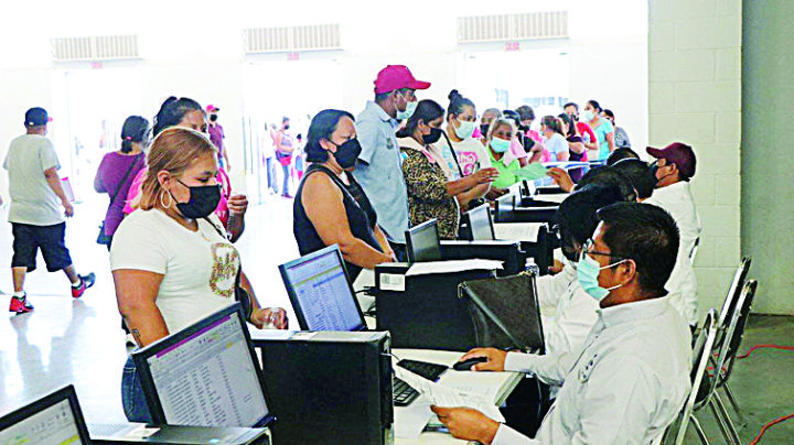 Beca UNE en Nuevo Laredo: hay fecha, hora y lugar para entregar tarjetas