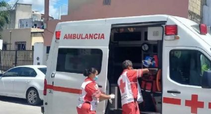 Atropella camión a familia cuando trataba de cruzar la calle; muere niña de cuatro años