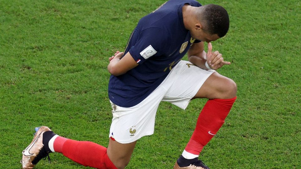 Mbappé se despachó con un golazo.