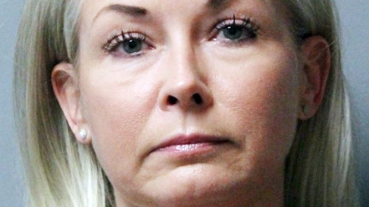 Por tomar alcohol, madre abandona a su hija con asperger, quien muere atropellada en la carretera