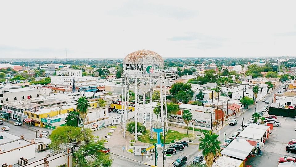 El tanque elevando fue construido para mejorar la distribución de agua