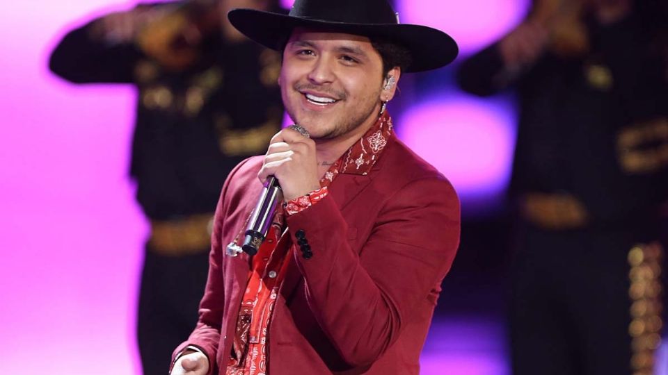 En redes sociales la noticia de un nuevo disco de Christian Nodal causó revuelo