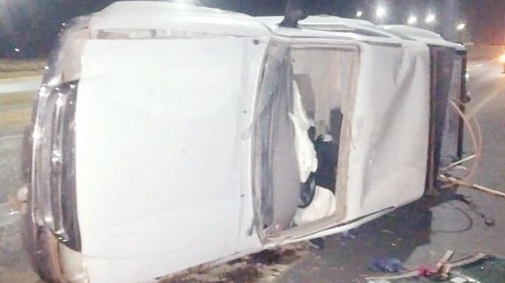 De milagro salva vida; por poco cae al arroyo El Coyote