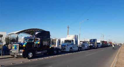 Se unen traileros de Nuevo Laredo con enorme desfile para cumplir sueño de un niño