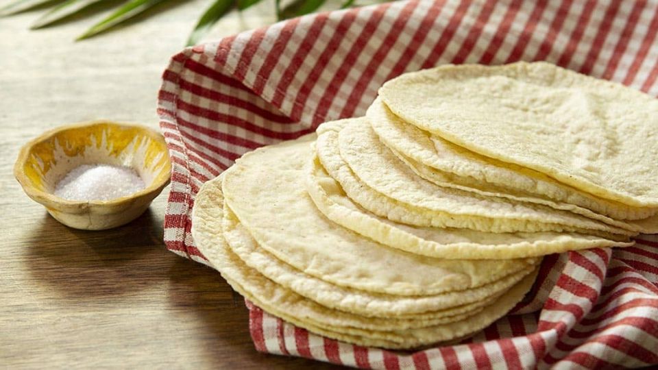 La Cámara Nacional de la Industria de Producción de Masa y Tortillas comentó como al principio de la pandemia el costo era de 4 mil 500 la tonelada de maíz, disparándose ahora al doble