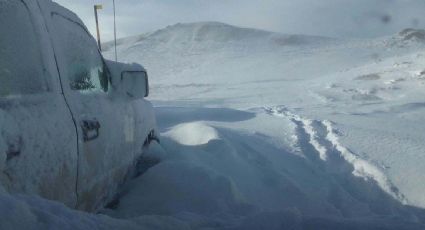 Rescatan familia varada por nevadas en el Cerro del Potosí, Nuevo León