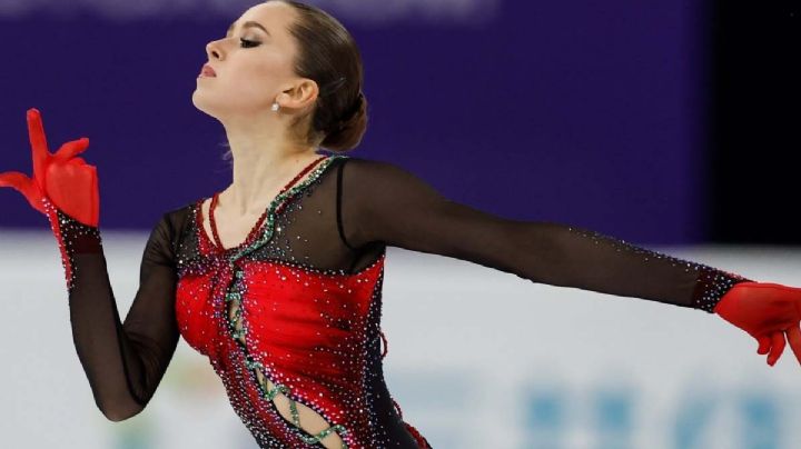 Beijing 2022: Kamila Valieva se convierte en la primera mujer en hacer un salto cuádruple