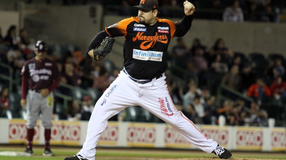 El pitcher zurdo Heriberto Ruelas, supera las mil apariciones como profesional.